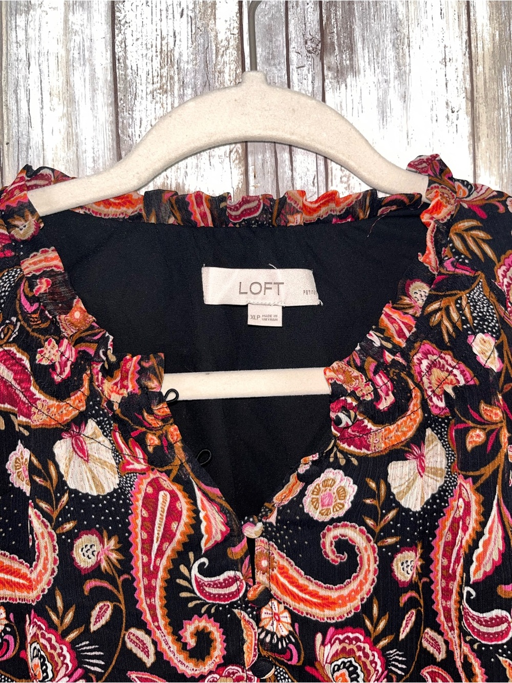 LOFT Petite Paisley Floral Ruffle Blouse Black Orange Pink XLP - Picture 5 of 6